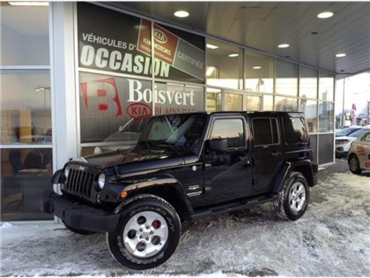 Used 2014 Jeep Wrangler Unltd Sahara for sale in Blainville, QC