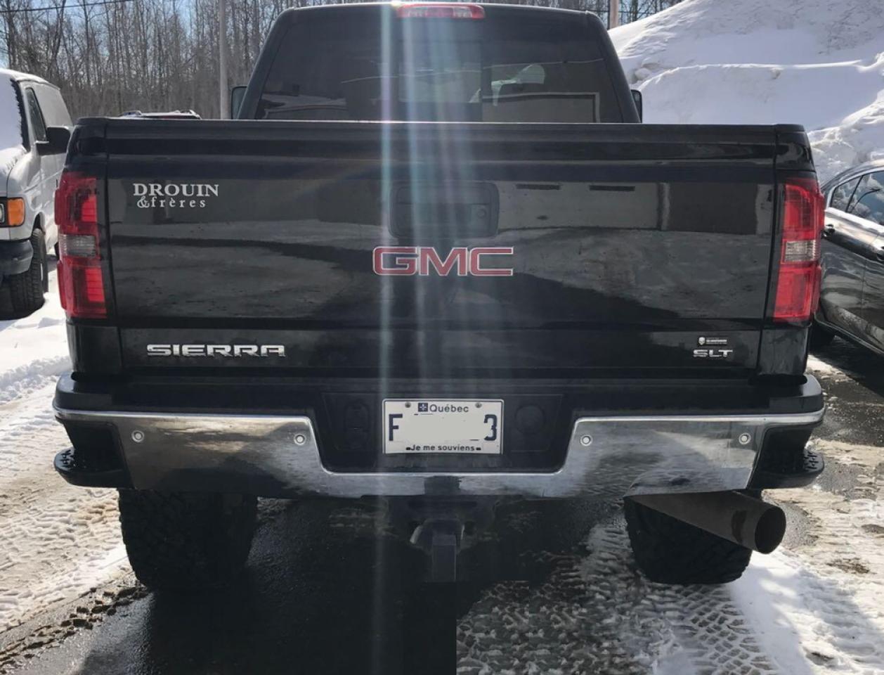 658746