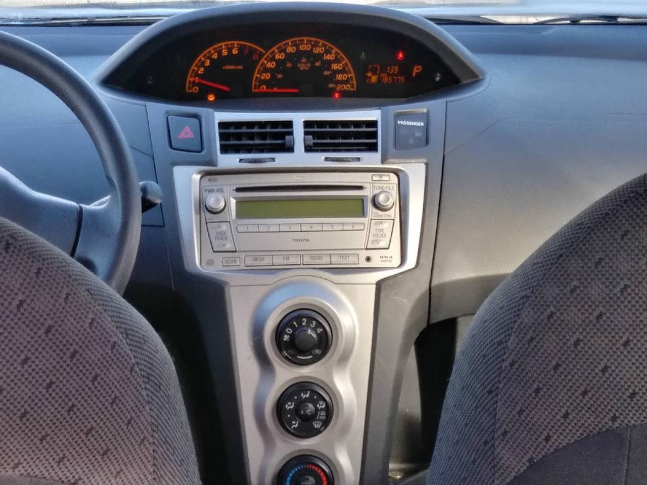 658882
