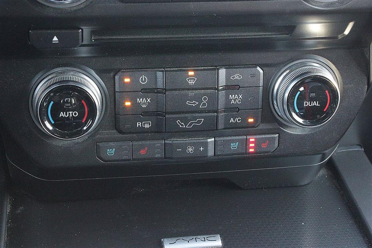 658957