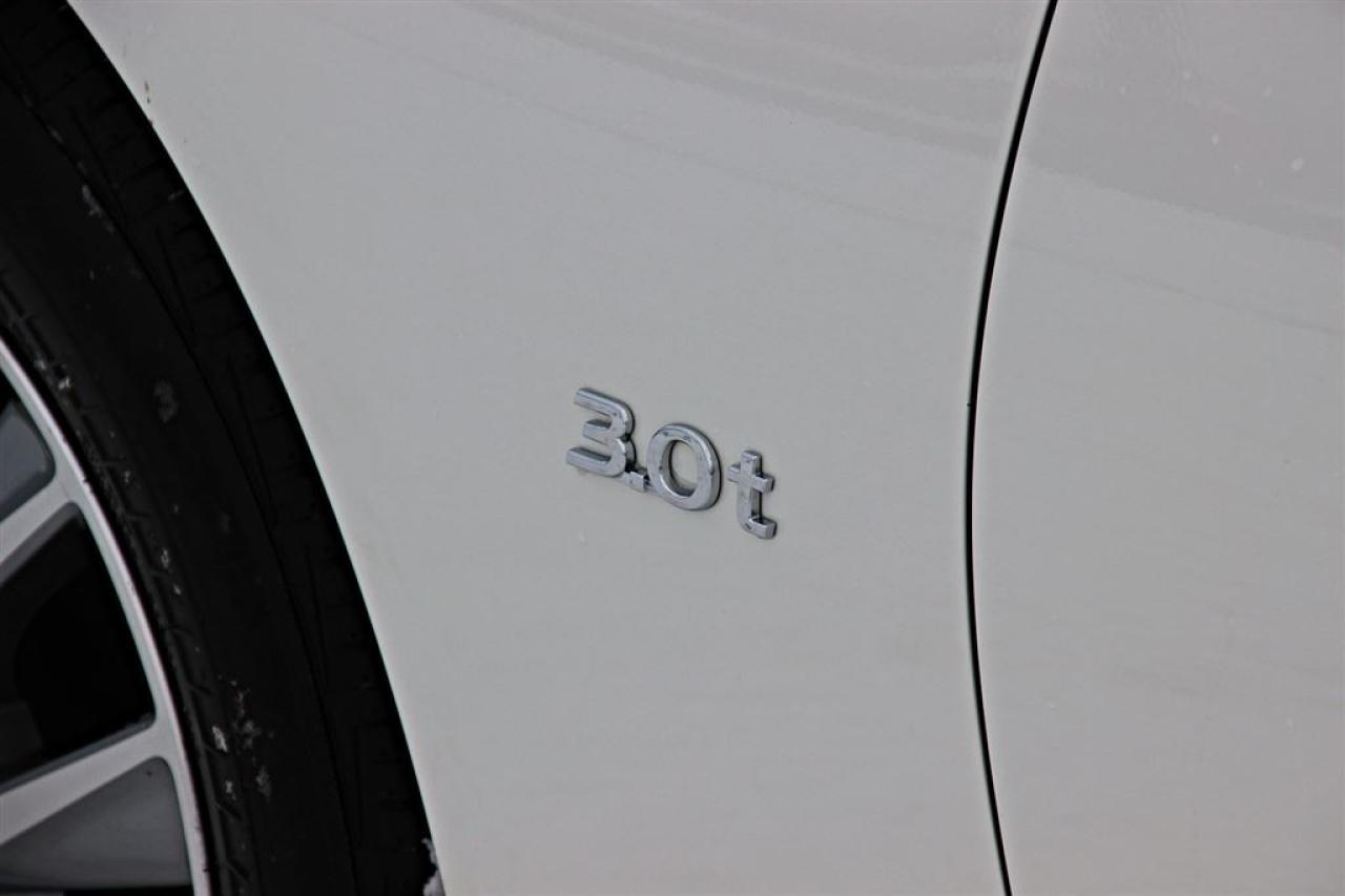 658993