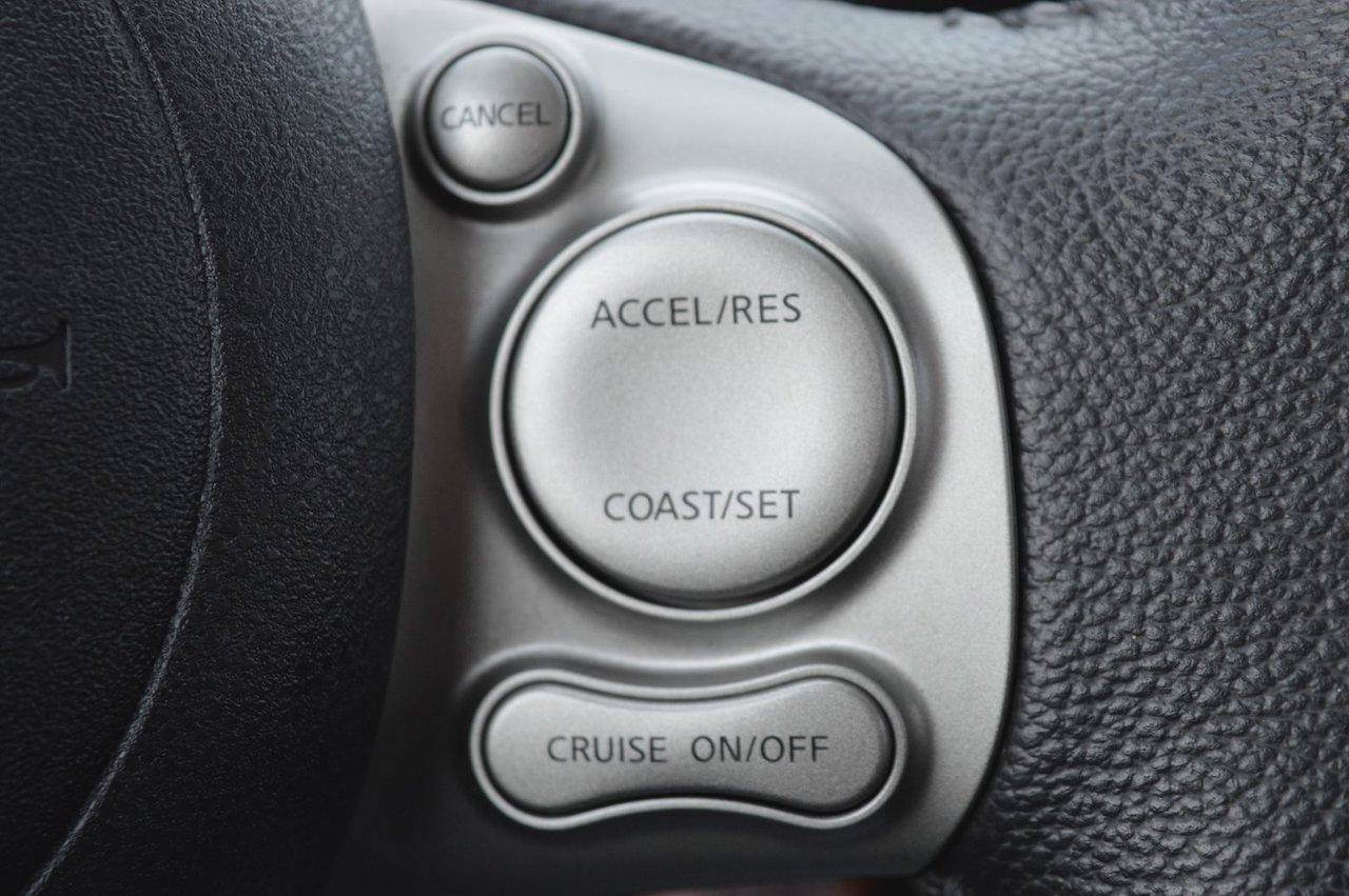 658996