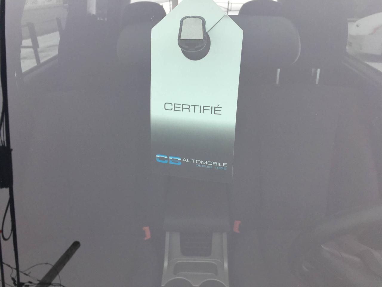 659042