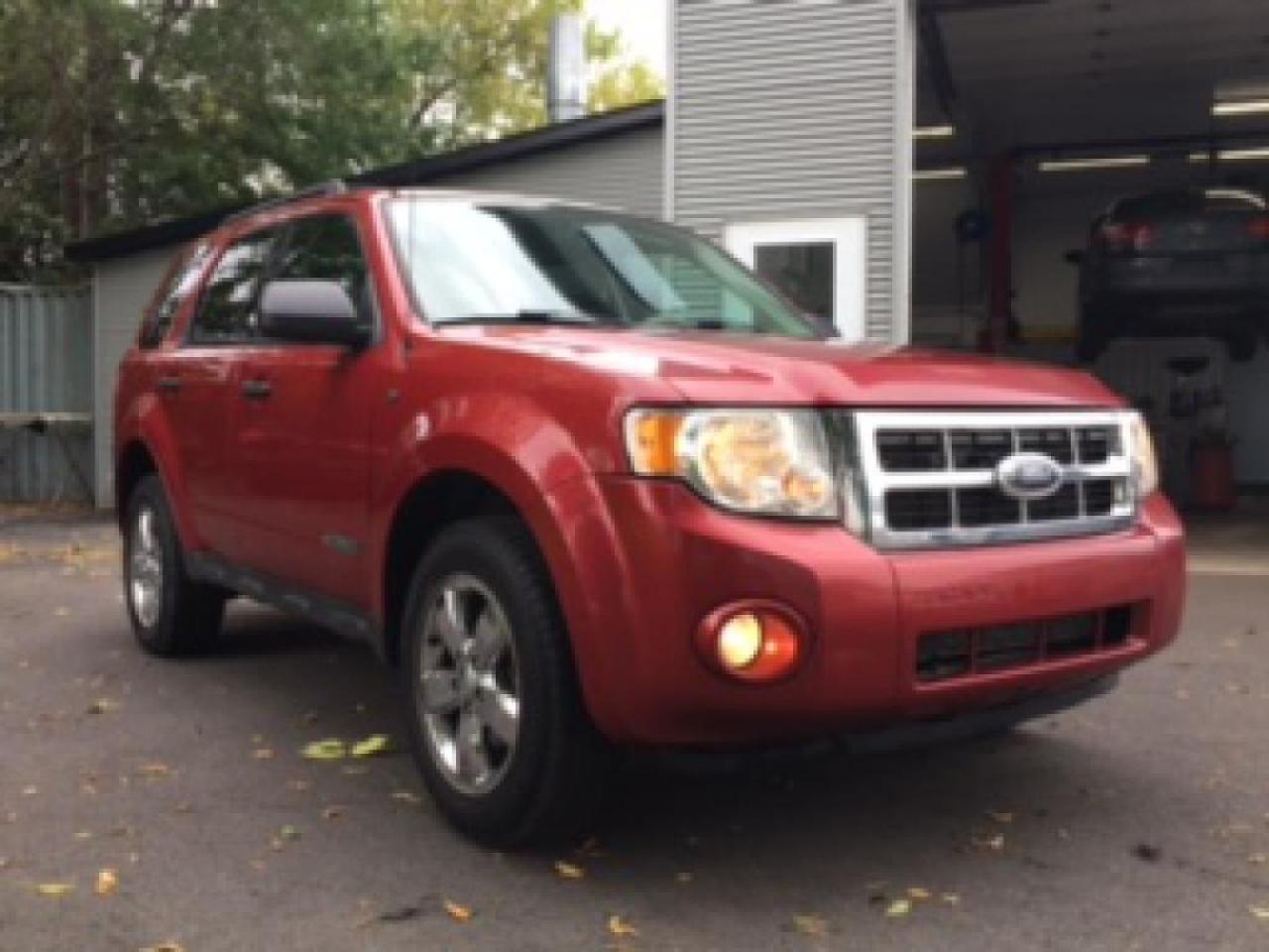 Used 2008 Ford Escape XLT 4X4 V6 for sale in Ste-Madeleine, QC