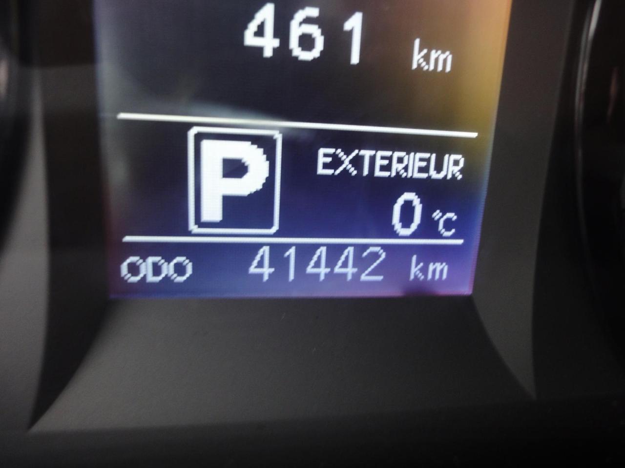 659077