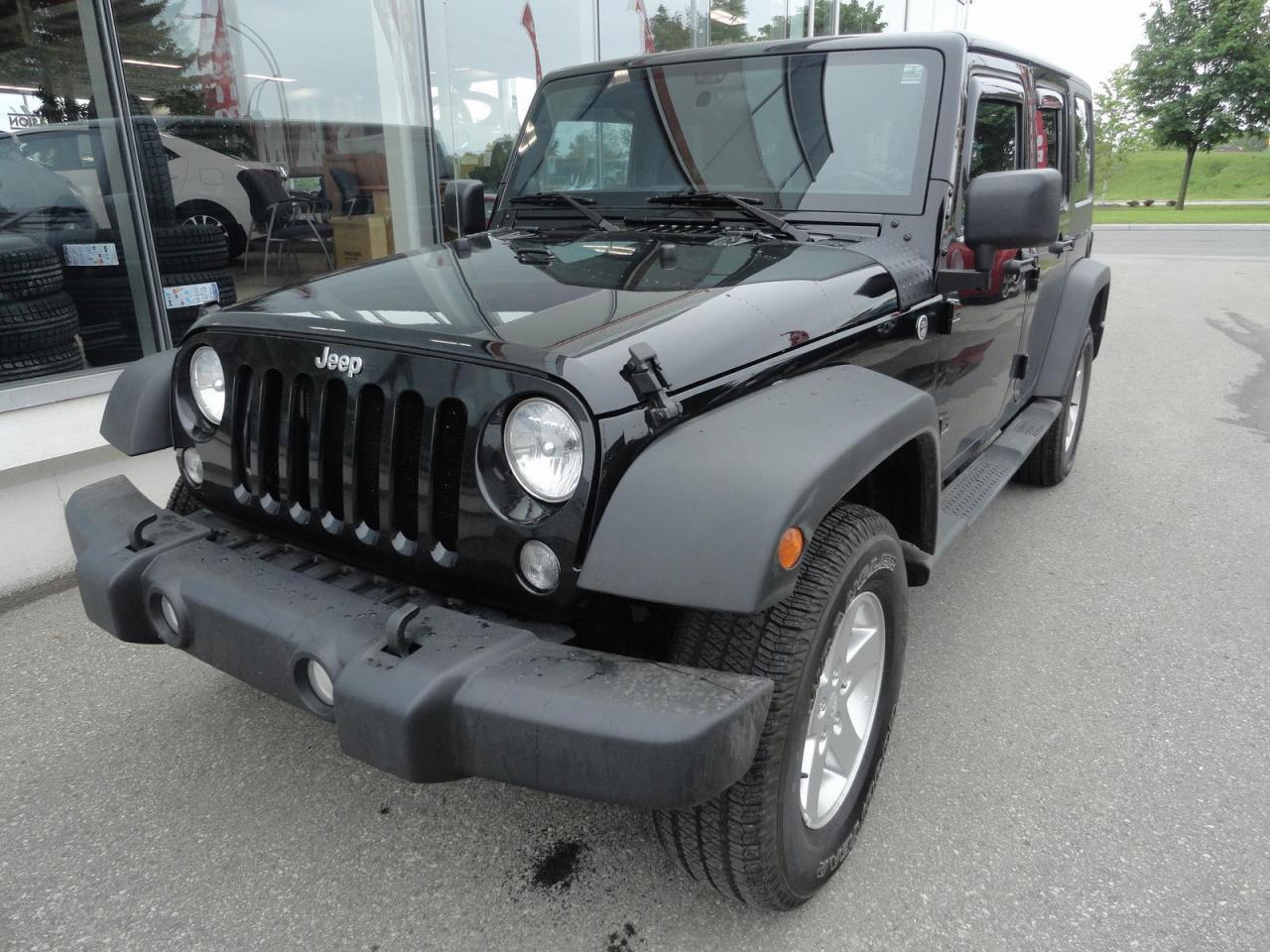 Used 2014 Jeep Wrangler SPORT for sale in Ste-Thérèse, QC