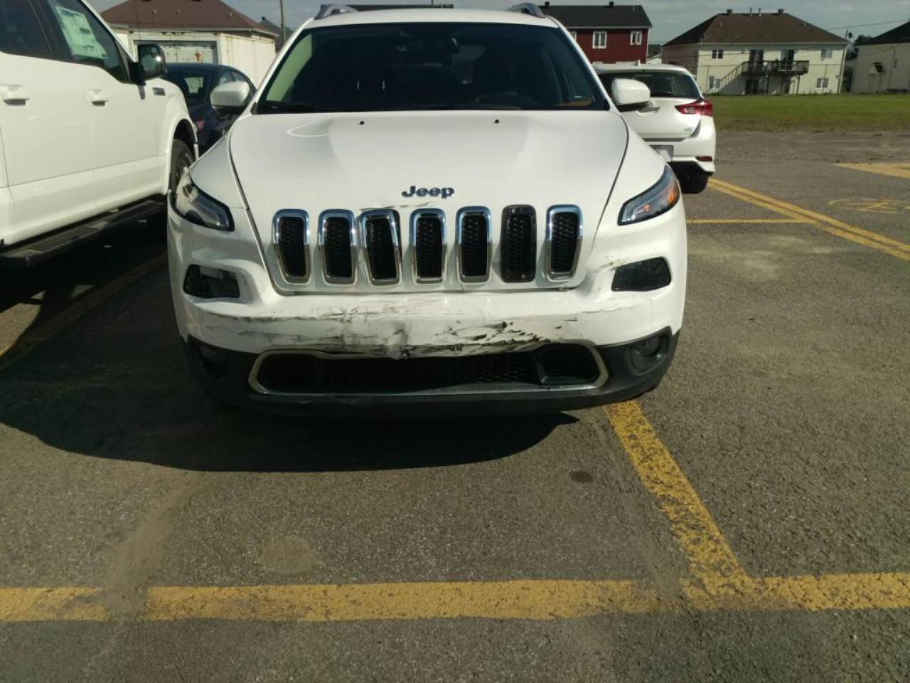 Used 2016 Jeep Cherokee LTD for sale in St-Jean-Sur-Richelieu, QC