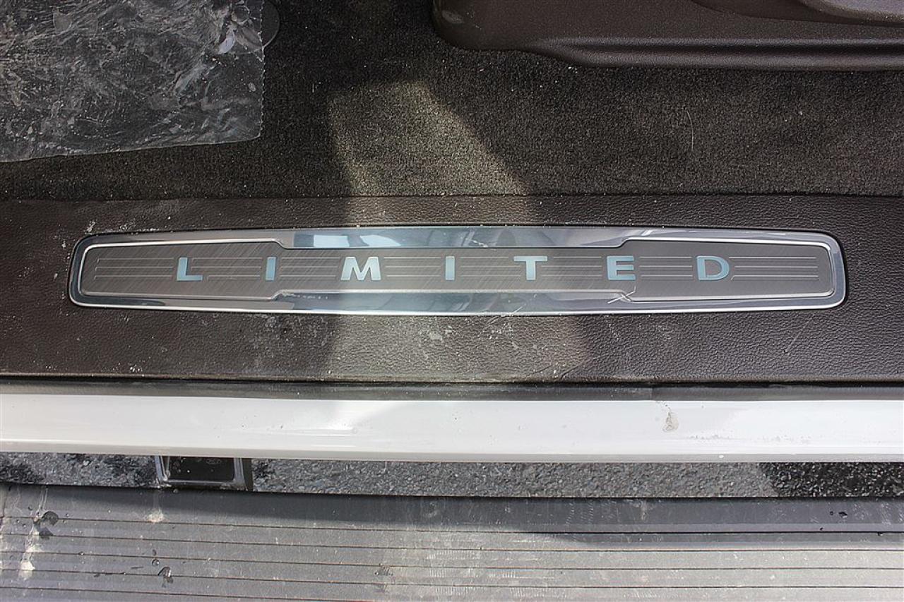 659121