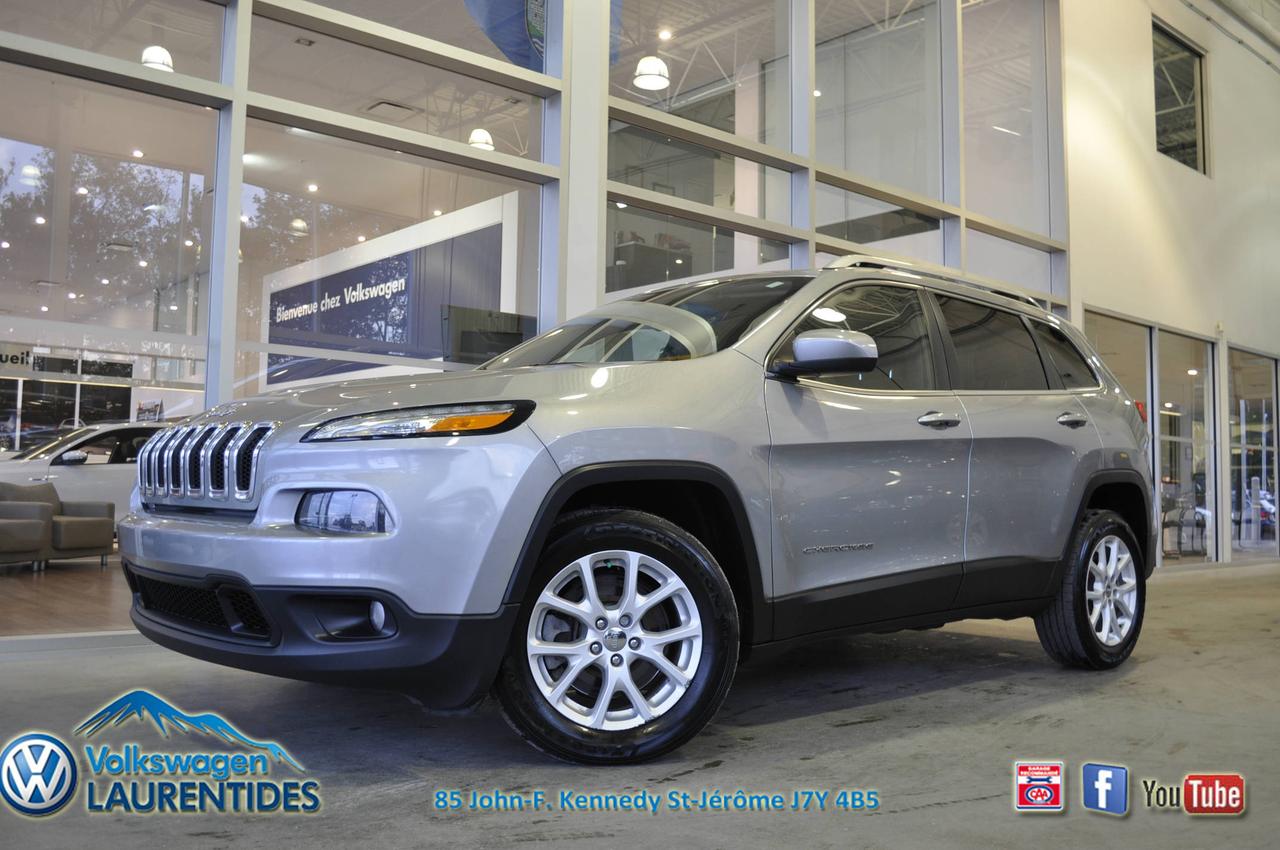 <a href=https://www.vwlaurentides.com/occasion/Jeep-Cherokee-2015.html>https://www.vwlaurentides.com/occasion/Jeep-Cherokee-2015.html</a>

**CARPROOF DISPONIBLE **OUVERT LE SAMEDI**FINANCEMENT DISPONIBLE AVANTAGEUX**

2015 Jeep cherokee

4 CYLINDRES
AUTOMATIQUE
U-CONNECT (PORT USB/AUX/SD)
VOLANT ET SIÈGES CHAUFFANTS
2 ROUES MOTRICE
AIR CLIMATISÉ
VITRES ELECTRIQUES
VITRES TEINTÉES
RÉGULATEUR DE VITESSE
VOLANT GAINÉ DE CUIR
VOLANT MULTI-FONCTIONS
BLUETOOTH
BARRES DE TOIT 


Volkswagen Laurentides est votre CHOIX #1 de la région des Laurentides! Membre du prestigieux Club élite Wolfsburg 2014, nous sommes les spécialistes pour tous véhicules doccasions. SERVICE IMBATTABLE! Meilleur financement disponible sur le marché. Rapport dhistorique CARPROOF. Tous véhicules doccasion sont inspectés et passent à la loupe par nos techniciens spécialisés pour vous. Faillite, difficulté de crédit, Nous avons la solution! 1re 2e 3e chance au crédit! Venez faire un tour, nous sommes situés à St-Jérôme, à 10 minutes au nord de Blainville/Ste-Thérèse/Boisbriand/Rosemère, 15 minutes de St-Eustache, 15 minutes au nord de Laval, 30 minutes de Montréal. Au plaisir de vous voir!