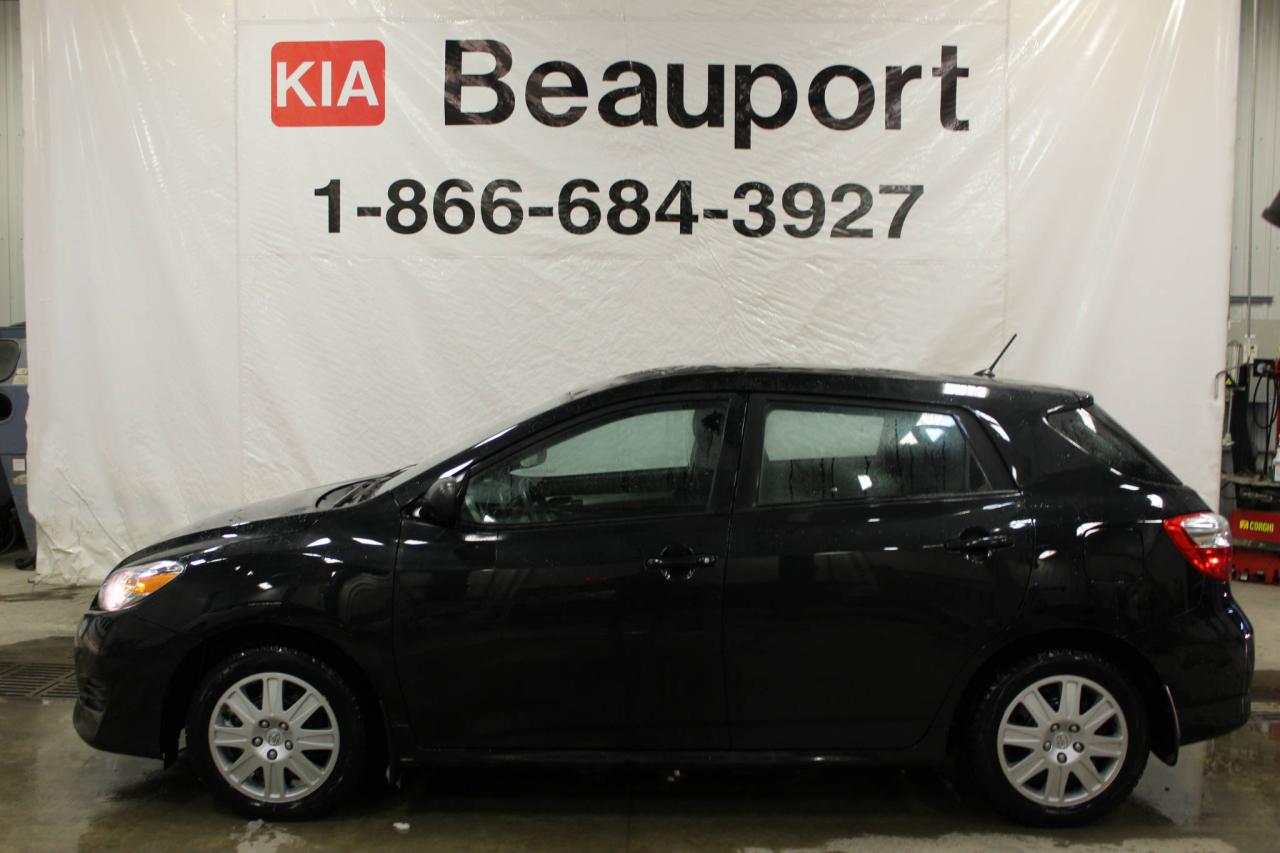 Used 2014 Toyota Matrix AIR CLIMATISÉ COMMANDES AU VOLANT for sale in Beauport, QC