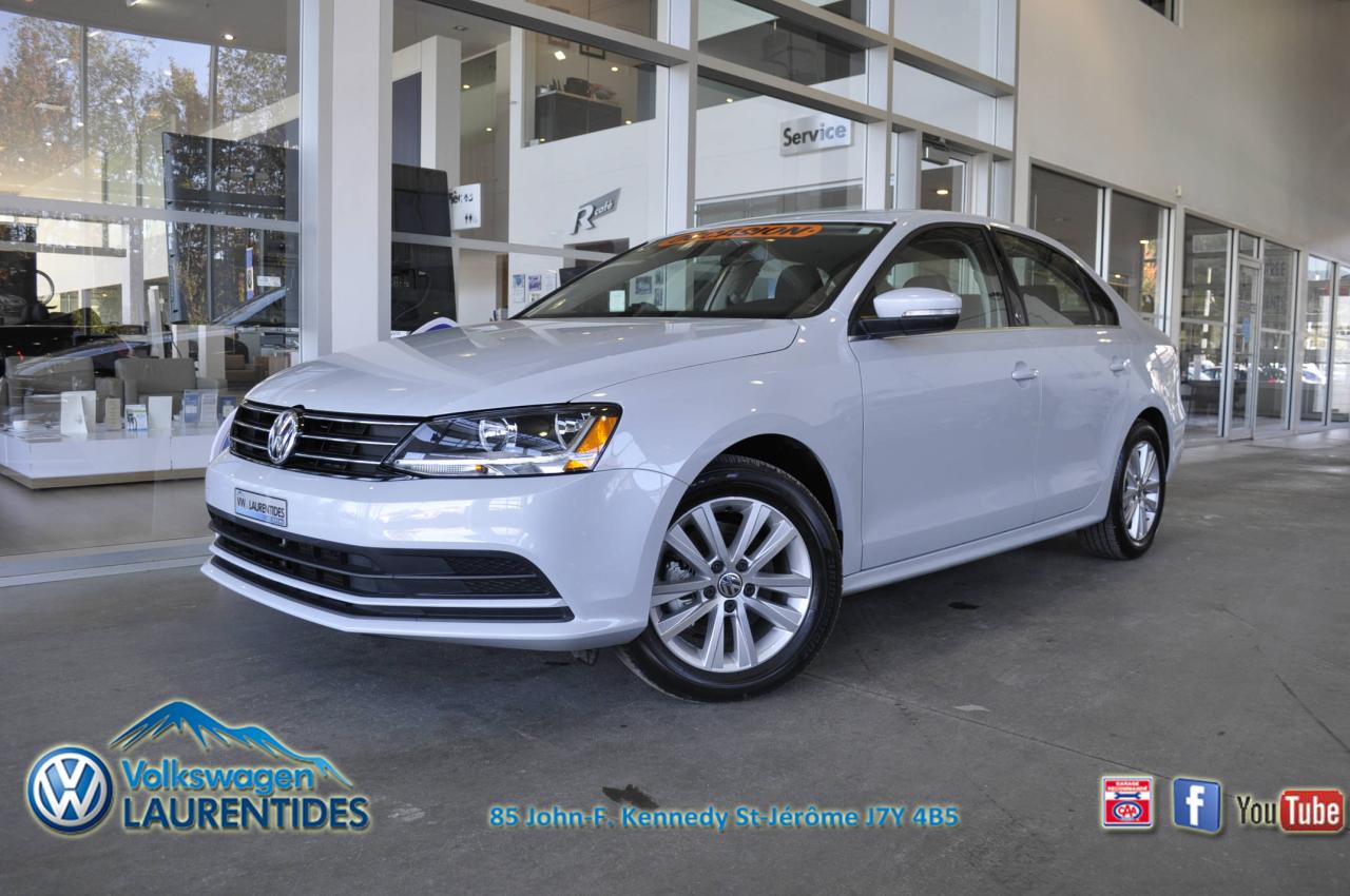 Used 2017 Volkswagen Jetta WOLFSBURG*TOIT*BLUETOOTH*0.9% for sale in St-Jérôme, QC
