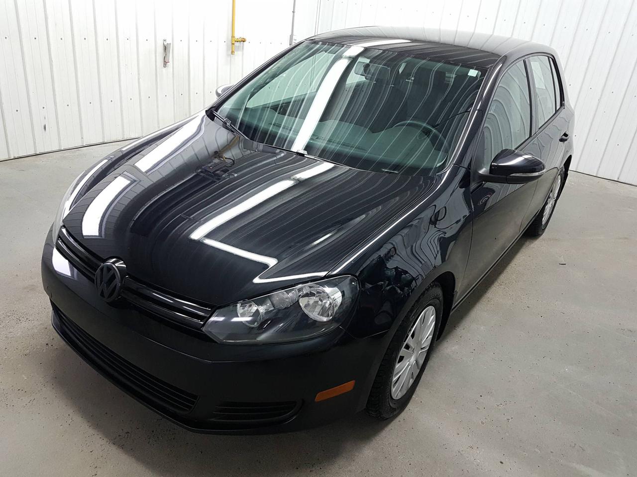 Used 2012 Volkswagen Golf Hayon 5 portes, bo&icirc;te automatique Trendl for sale in Chicoutimi, QC