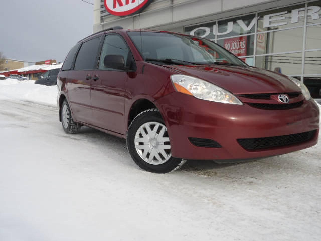 Used 2006 Toyota Sienna CE 7 PASSAGERS MÉCANIQUE A1 for sale in Beauport, QC