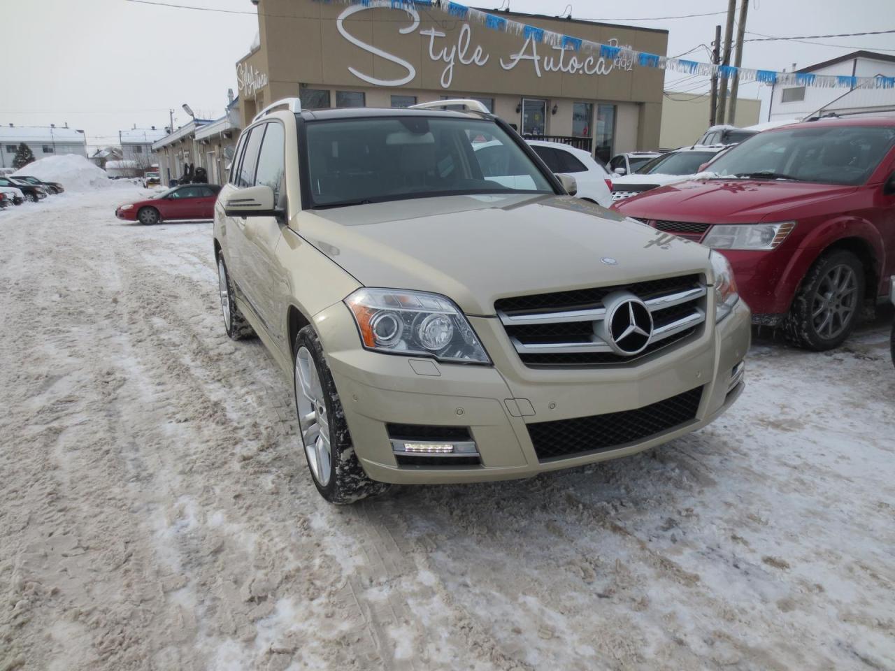 Used 2011 Mercedes-Benz GLK-Class 350 AWD TOIT CUIR for sale in Laval, QC