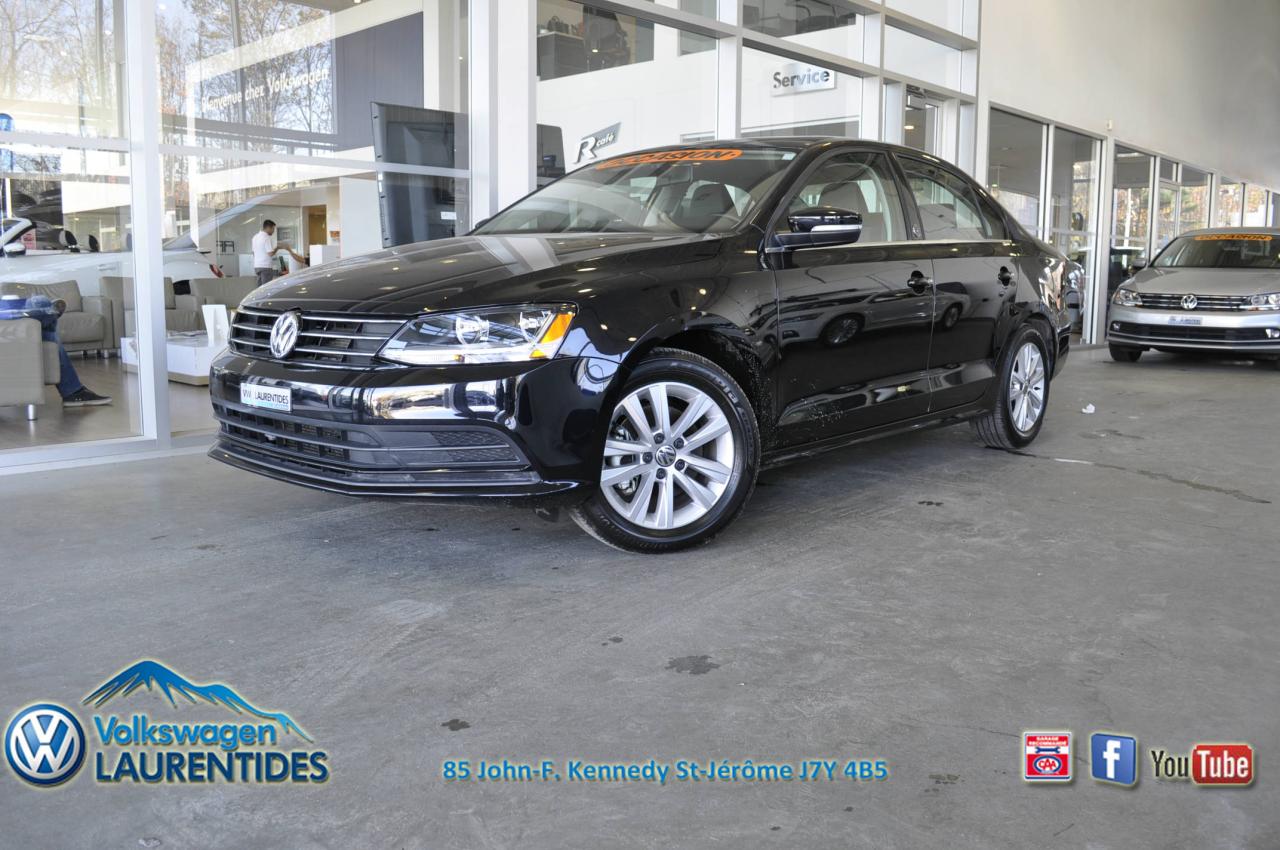 Used 2017 Volkswagen Jetta WOLFSBURG*TOIT*MAGS*GR ELEC*0.9% for sale in St-Jérôme, QC
