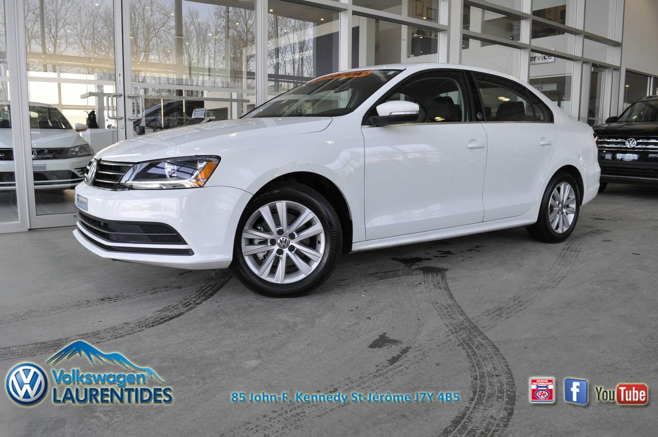<a href=https://www.vwlaurentides.com/occasion/Volkswagen-Jetta-2017.html>https://www.vwlaurentides.com/occasion/Volkswagen-Jetta-2017.html</a>

**CARPROOF DISPONIBLE **OUVERT LE SAMEDI**FINANCEMENT AVANTAGEUX DISPONIBLE**

2017 Volkswagen Jetta Wolfsburg 

1.4L TSI
AUTOMATIQUE
TOIT OUVRANT
APP CONNECT
ECRAN TACTILE
DÉMARRAGE A BOUTON POUSSOIR
ENTRÉE SANS CLÉ
AIR CLIMATISÉ
CLIMATISATION BI-ZONE
VITRES ELECTRIQUE
SIÈGES CHAUFFANTS
CAMÉRA DE RECUL
BLUETOOTH
JANTES EN ALLIAGE 16 POUCES

** Volkswagen Laurentides est votre CHOIX #1 de la région des Laurentides! Membre du prestigieux Club Élite Wolfsburg 2014, nous sommes les spécialistes pour tous véhicules doccasions. SERVICE IMBATTABLE! Meilleur financement disponible sur le marché. Rapport dhistorique CARPROOF® Disponible. Tous véhicules doccasions sont inspectés et passés à la loupe par nos techniciens spécialisés pour vous. Faillite, difficulté de crédit Nous avons la solution! 1ère 2e 3e chance au crédit! Venez faire un tour, nous sommes situés à St-Jérôme à 10 minutes au nord de Blainville/Ste-Thérèse/Boisbriand/Rosemère, à 15 minutes de St-Eustache, 15 minutes au nord de Laval, à 30 minutes de Montréal. Au plaisir de vous voir!