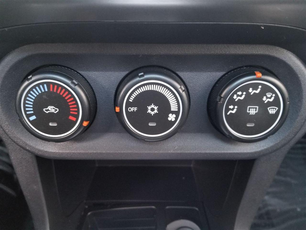 659348