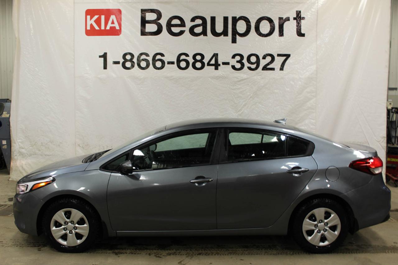 Used 2017 Kia FORTE Berline 4 portes, boîte automatique LX for sale in Beauport, QC