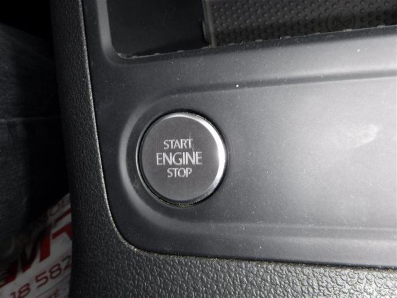 659437