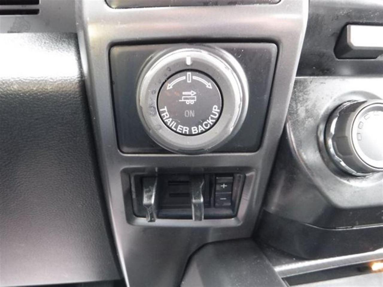 659493
