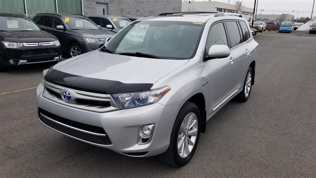 <a href=https://www.action-mitsubishi.com/occasion/Toyota-Highlander-2013.html>https://www.action-mitsubishi.com/occasion/Toyota-Highlander-2013.html</a>

JAMAIS ACCIDENTÉ! 7 PASSAGERS ! HYBRIDE! ÉCONOMIQUE! MODÈLE LIMITED! NAVIGATION, 4 ROUES MOTRICES, TOIT OUVRANT, SIÈGES EN CUIR, CAMÉRA DE RECUL, JANTES EN ALLIAGES DE 19 POUCES, RADIO TACTILE + COMMANDES AUDIO AU VOLANT + BLUETOOTH, RÉGULATEUR DE VITESSE, PHARES ANTI-BROUILLARD, MIROIRS ÉLECTRIQUES ET CHAUFFANTS, VITRES ÉLECTRIQUES ET TEINTÉES, ESSUI-GLACE INTERMITTENT, TÉLÉ-DÉVERROUILAGE ET BIEN PLUS +++ À NE PAS MANQUEZ!!! **OUVERT LE SAMEDI/OPEN SATURDAY**  ! NEVER ACCIDENTED! FOUR WHEEL DRIVE, Cruise Control, HEATED LEATHER SEATS, Roof Rail, RADIO AM/FM/CD/MP3/USB/MP3 + AUDIO CONTROL ON STEERING WHEEL + BLUETOOTH, 19 INCH MAGS, HEATED POWER MIRRORS, TINTED POWER WINDOWS, INTERMITTENT WIPERS, CENTRAL LOCK WITH REMOTE AND MUCH MUCH MORE+++ NOT TO MISS  APPELEZ-NOUS/CALL US: (450) 443-7330.  DE PARTOUT AU CANADA SANS FRAIS/ FREE OF CHARGE ANYWHERE ELSE IN CANADA: 1-877-820-2602!  WE ALSO SPEAK ENGLISH, VENEZ en faire LESSAI chez ACTION MITSUBISHI à ST-HUBERT (LONGUEUIL), EN MONTÉRÉGIE, SUR LA RIVE-SUD DE MONTRÉAL. Nous déservons les villes de Beloeil à Longueuil, De Chambly à St-Bruno, De St-Basile à Marieville, De Richelieu à St-Mathias, De Mont-St-Hilaire à Carignan, Le plus gros centre de véhicules doccasion Mitsubishi sur la rive sud de Montréal, à 5 minutes du PONT CHAMPLAIN et JACQUES-CARTIER. Que ce soit pour un véhicule utilitaire sport, une mini-fourgonette, un camion, une convertibbkle (décapotable), une berline, une voiture sport, un coupé 2 portes, un pick-up ou tout autre véhicule, si nous lavons pas en inventaire et bien nous le trouverons pour vous, et ce au meilleur prix du marché comme toujours !!!   Tous nos véhicules sont inspectés, réparés et certifiés CARPROOF. Nous offrons aussi les meilleurs taux dintérêts disponible et 100% dapprobation! Notre service après vente axé sur la satisfaction de nos clients, la qualité de notre personnel, notre transparence et notre professionnalisme ne sont la que 4 autres bonnes raisons de nous faire confiance!! Merci de toute léquipe dACTION MITSUBISHI !!! www.action-mitsubishi.com  NOUS PRENONS EN ÉCHANGE TOUT LES MARQUE COMME ACURA, AUDI, BMW, CADILLAC CHEVROLET, CHRYSLER, DODGE, FIAT, GMC, HONDA, HYUNDAI, JAGUAR, JEEP, KIA, LAND ROVER, MAZDA, MERCEDEZ, NISSAN, SCION, TOYOTA, VOLKSWAGEN ET AUTRE   NOUS PRENONS EN ÉCHANGE ACADIA, CRV, EQUINOX, EXPLORER, ESCAPE, GRAND CARAVAN, JOURNEY, ML350, ML500, MURANO, PATHFINDER, Q5, Q9, RAV-4, ROGUE, SORENTO, SANTA-FE, TRAVERSE, WRANGLER ET AUTRES.