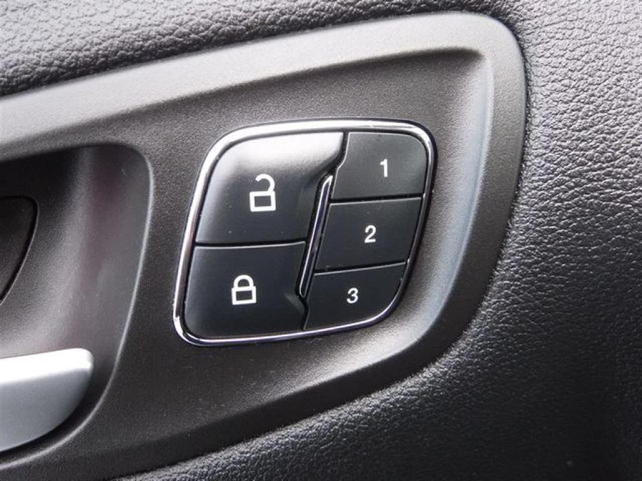659706