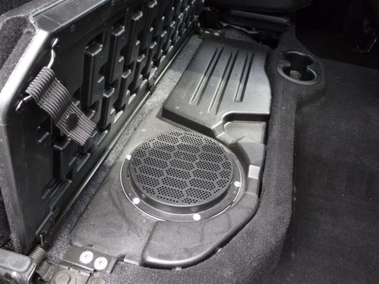 659737