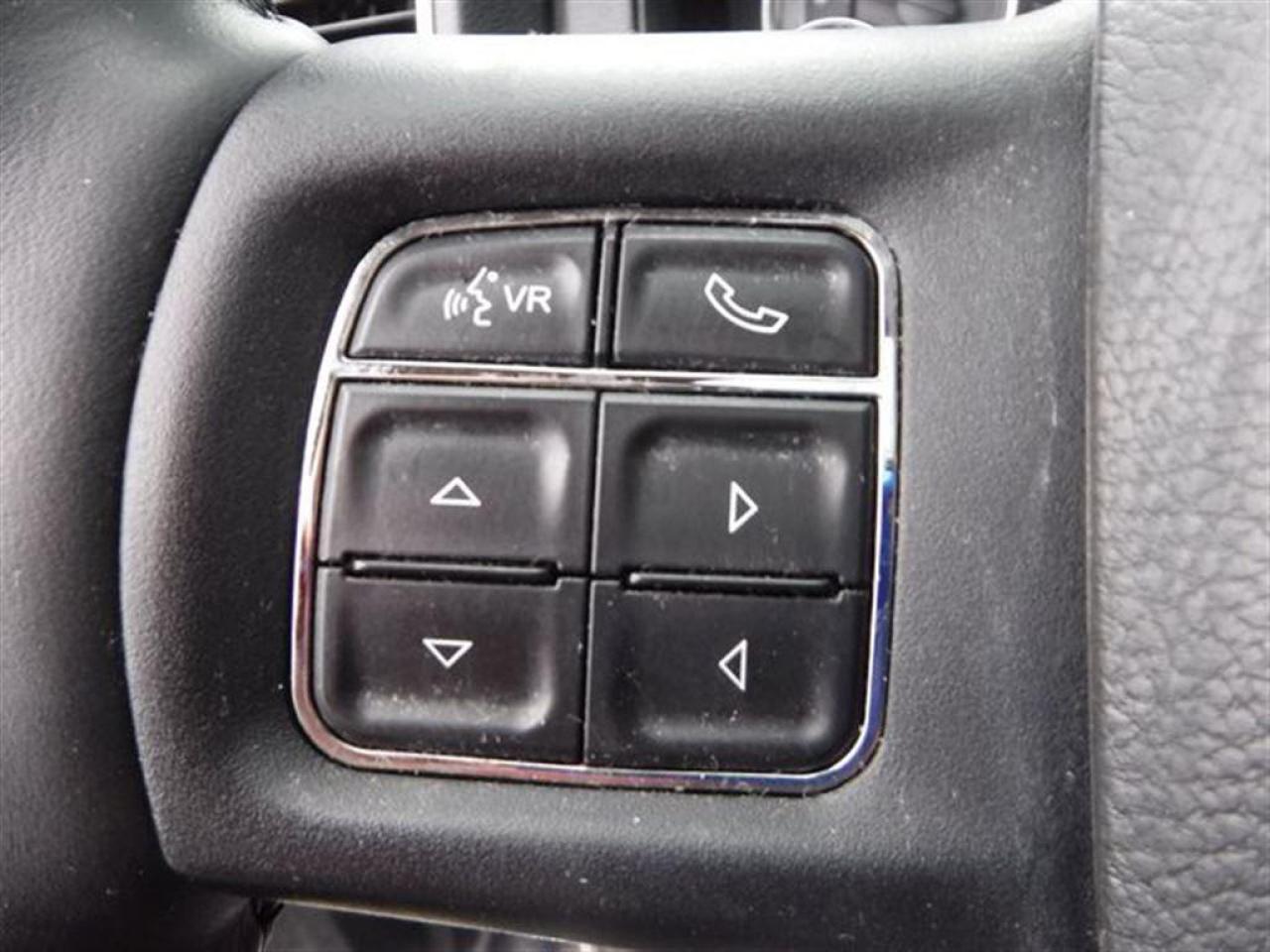 659737