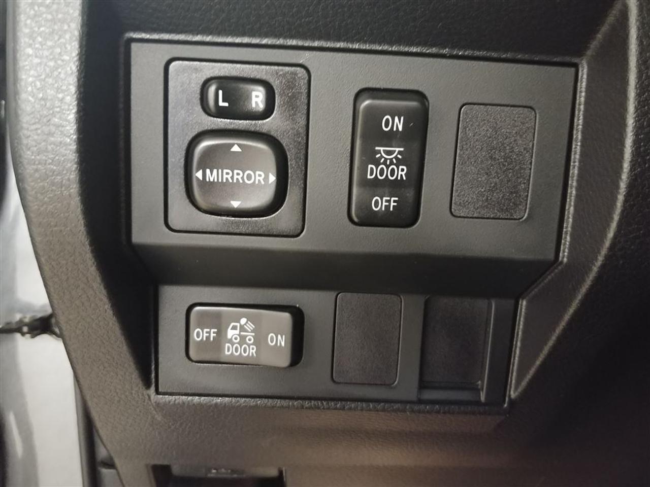 659741.11581505