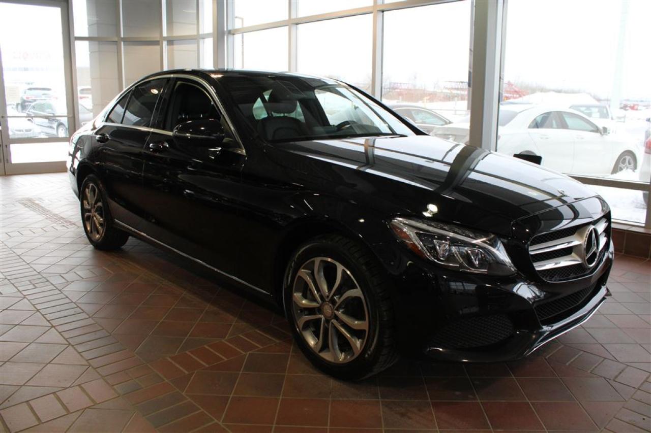 Used 2016 Mercedes-Benz C-Class C300 Awd, Volant Ch for sale in Québec, QC