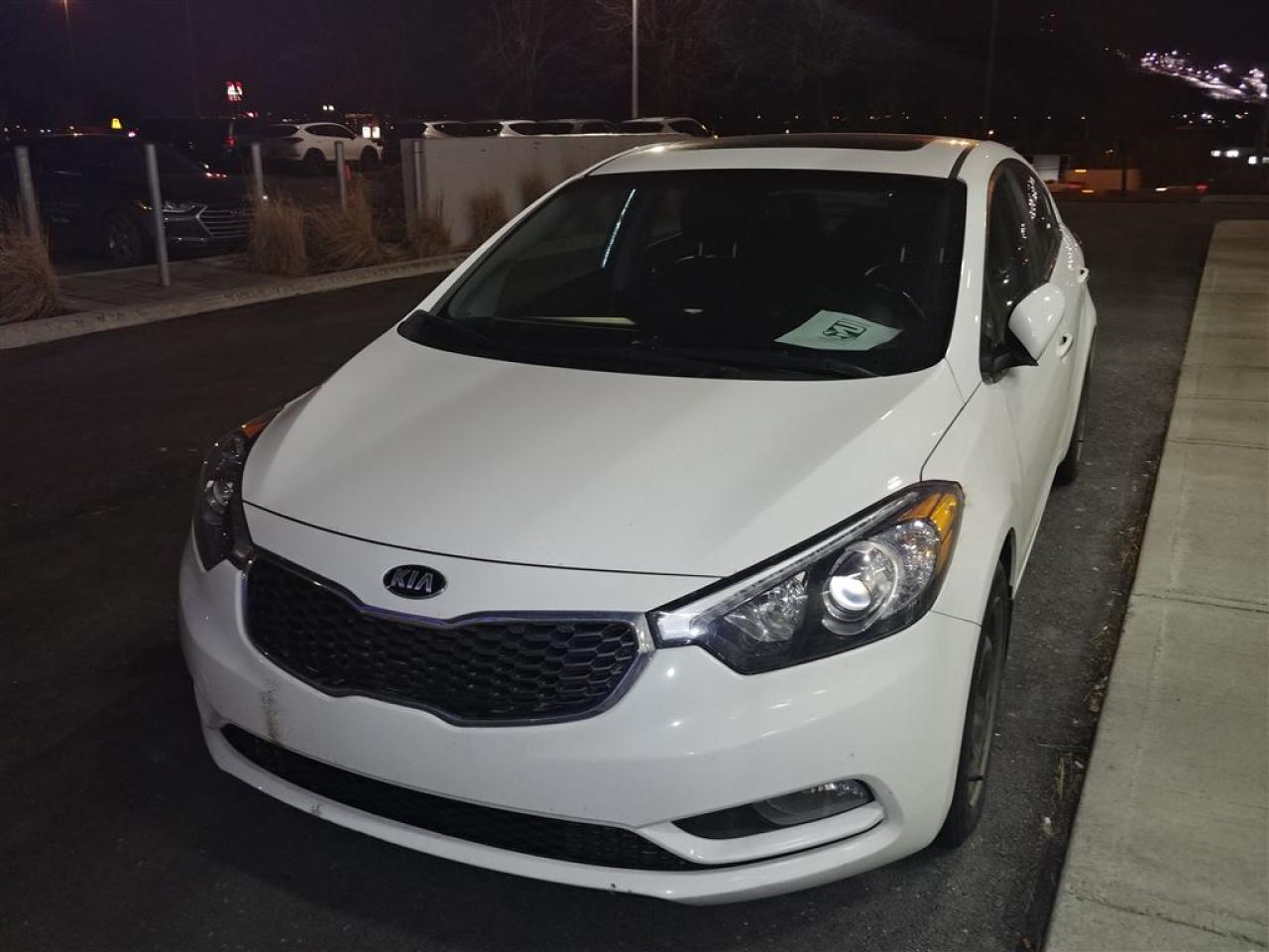 Used 2014 Kia FORTE 2.0l Sx + Navi for sale in Ste-Julie, QC