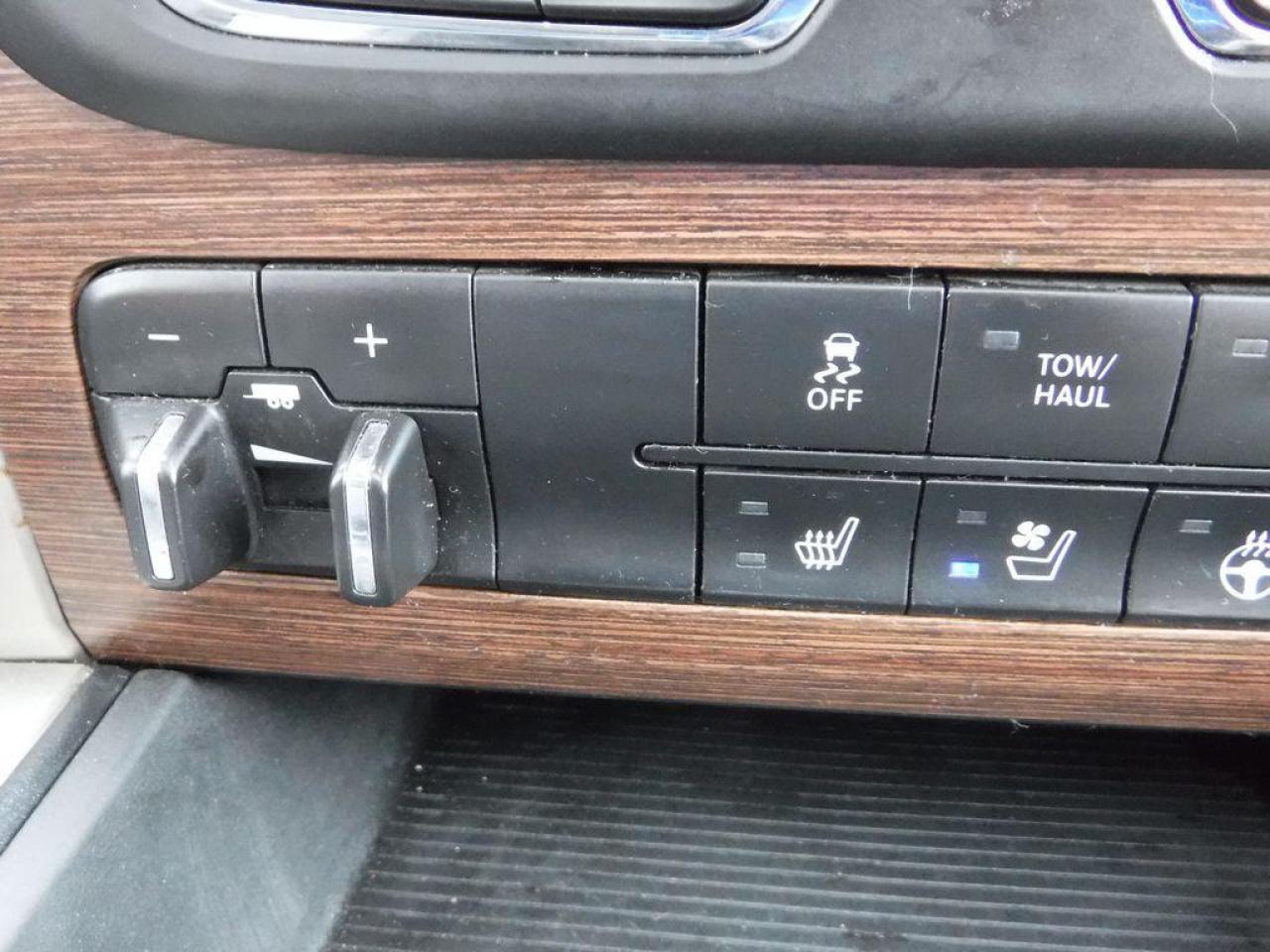 659837