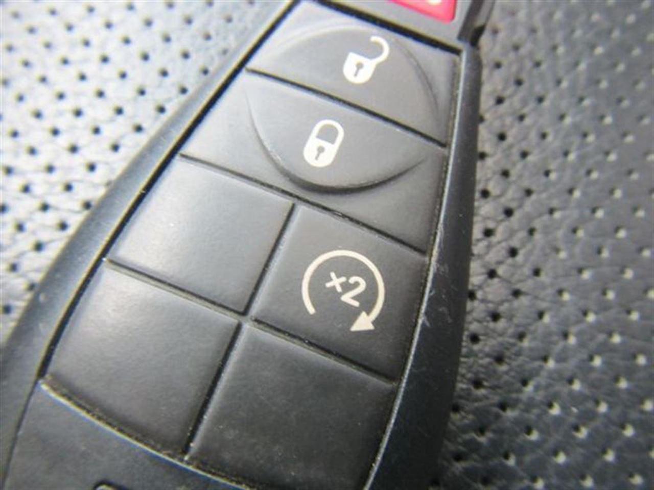 659850.11584404