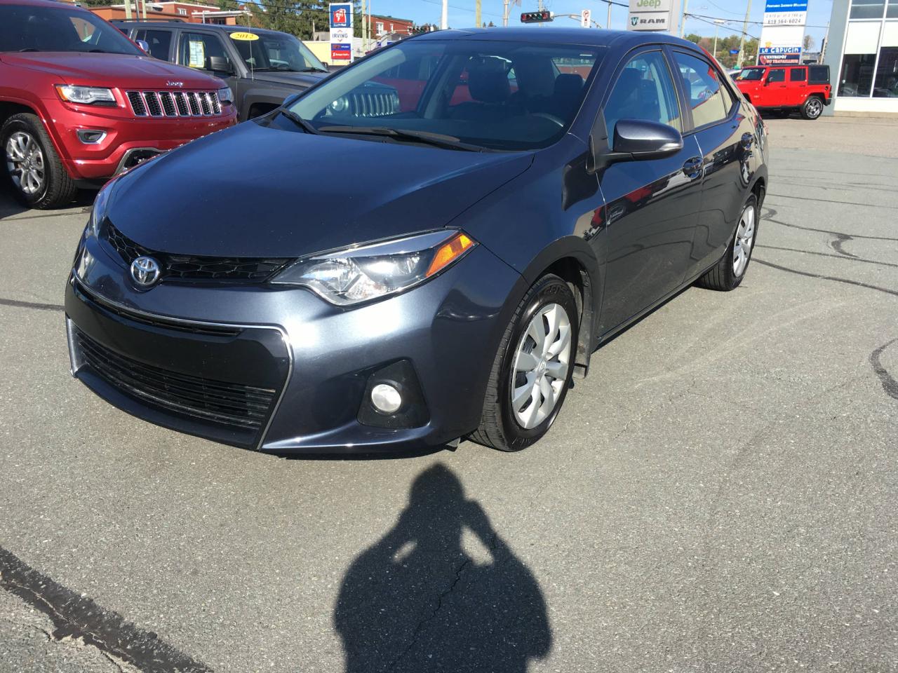 Used 2015 Toyota Corolla Berline for sale in Sherbrooke, QC