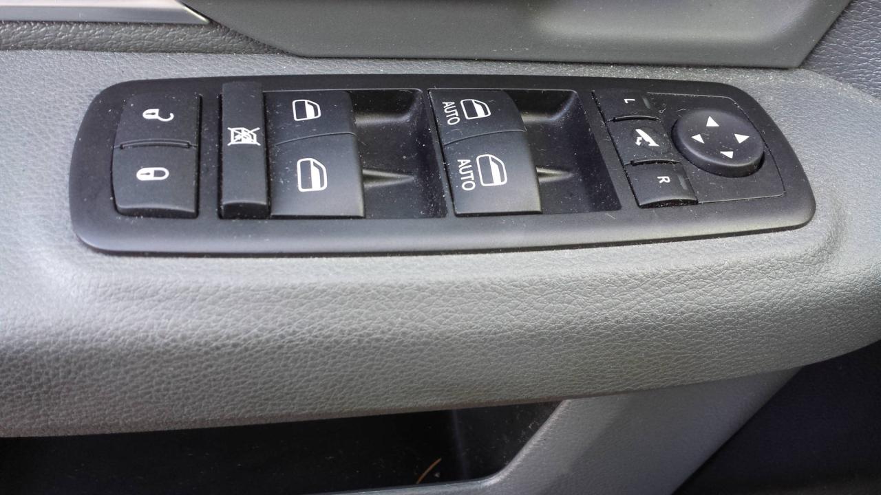 659870