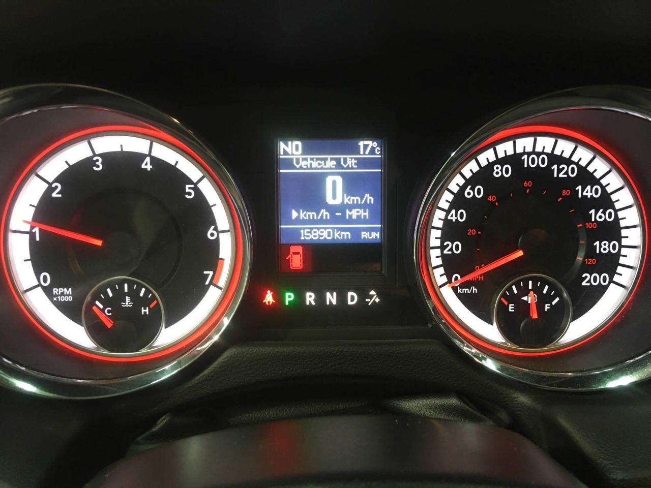 659884