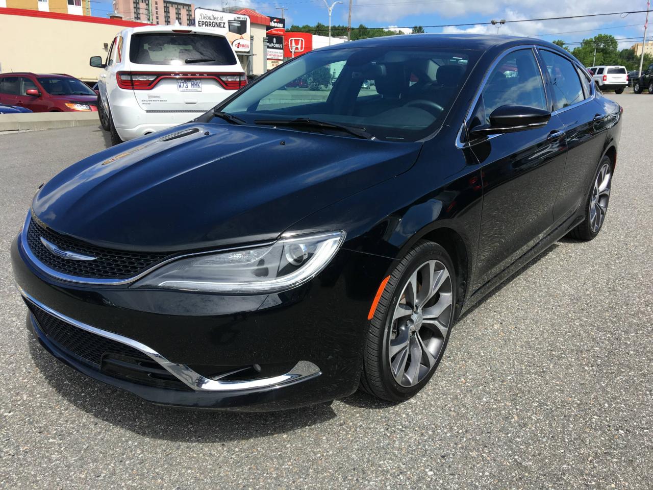Used 2016 Chrysler 200 C berline 4 portes TA for sale in Sherbrooke, QC