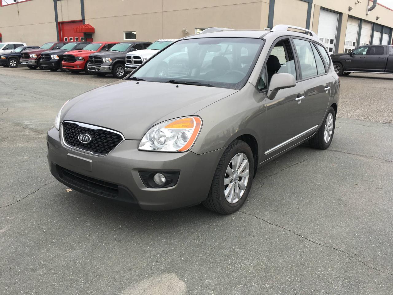 Used 2012 Kia Rondo Familiale 4 portes, 4 cyl. en ligne, EX for sale in Sherbrooke, QC