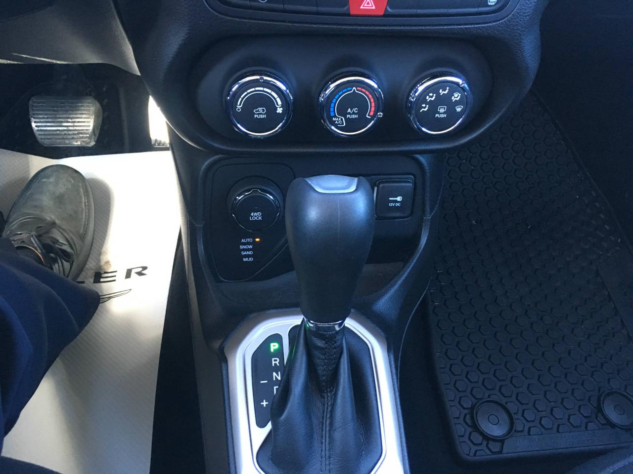 659944
