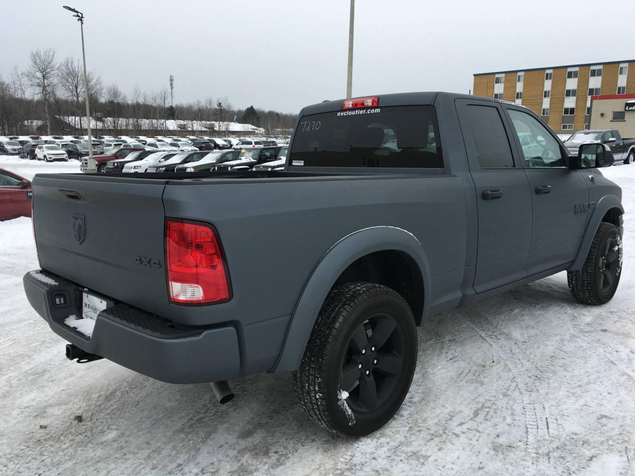 659958