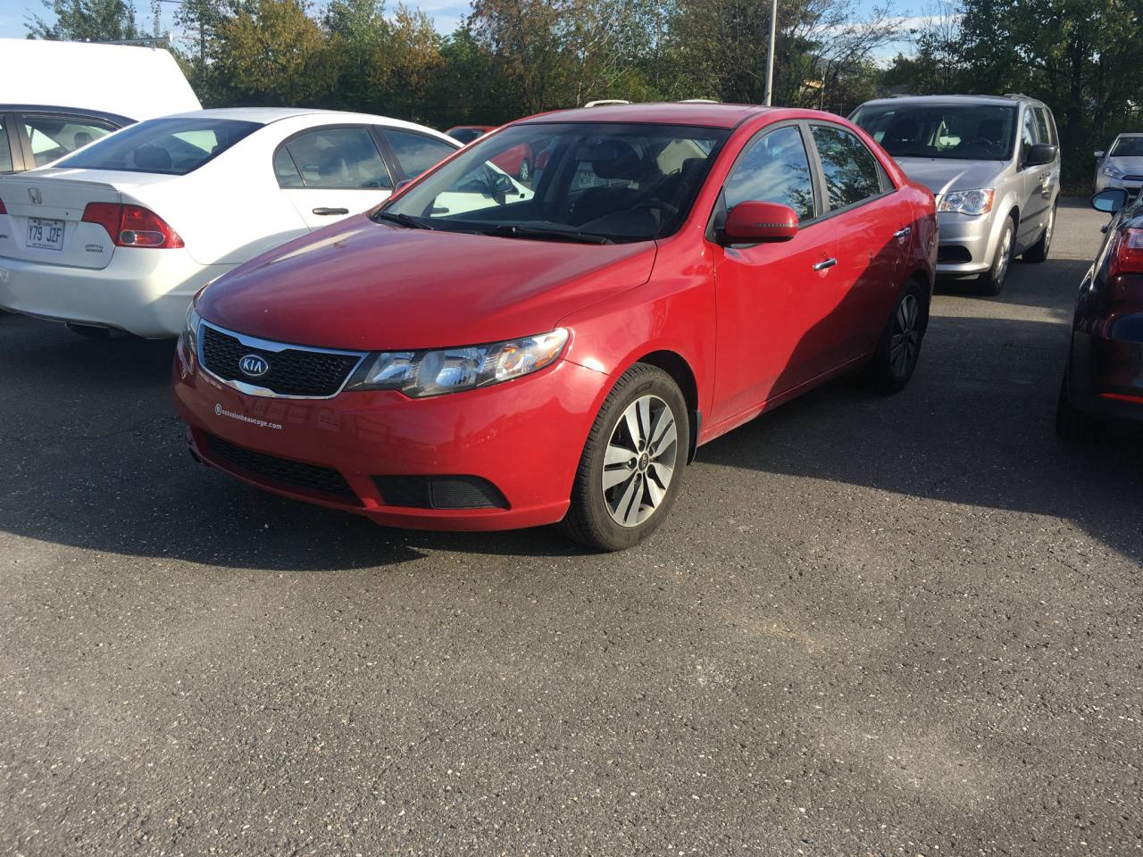 Used 2013 Kia FORTE Berline 4 portes, boîte automatique, EX for sale in Sherbrooke, QC