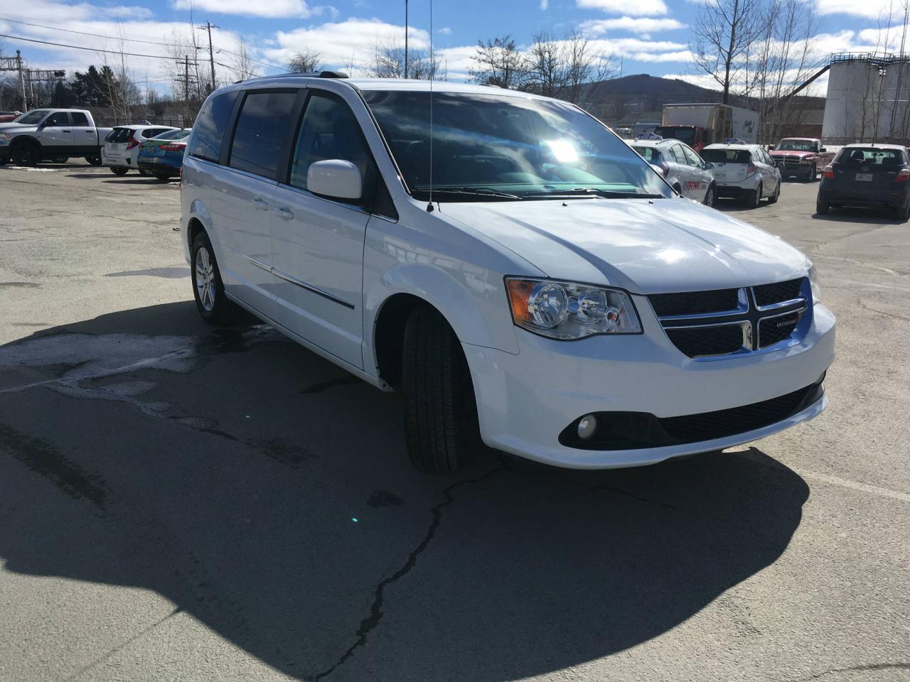 Used 2016 Dodge Grand Caravan CREW PLUS, TV/DVD, GPS, CUIR for sale in Sherbrooke, QC