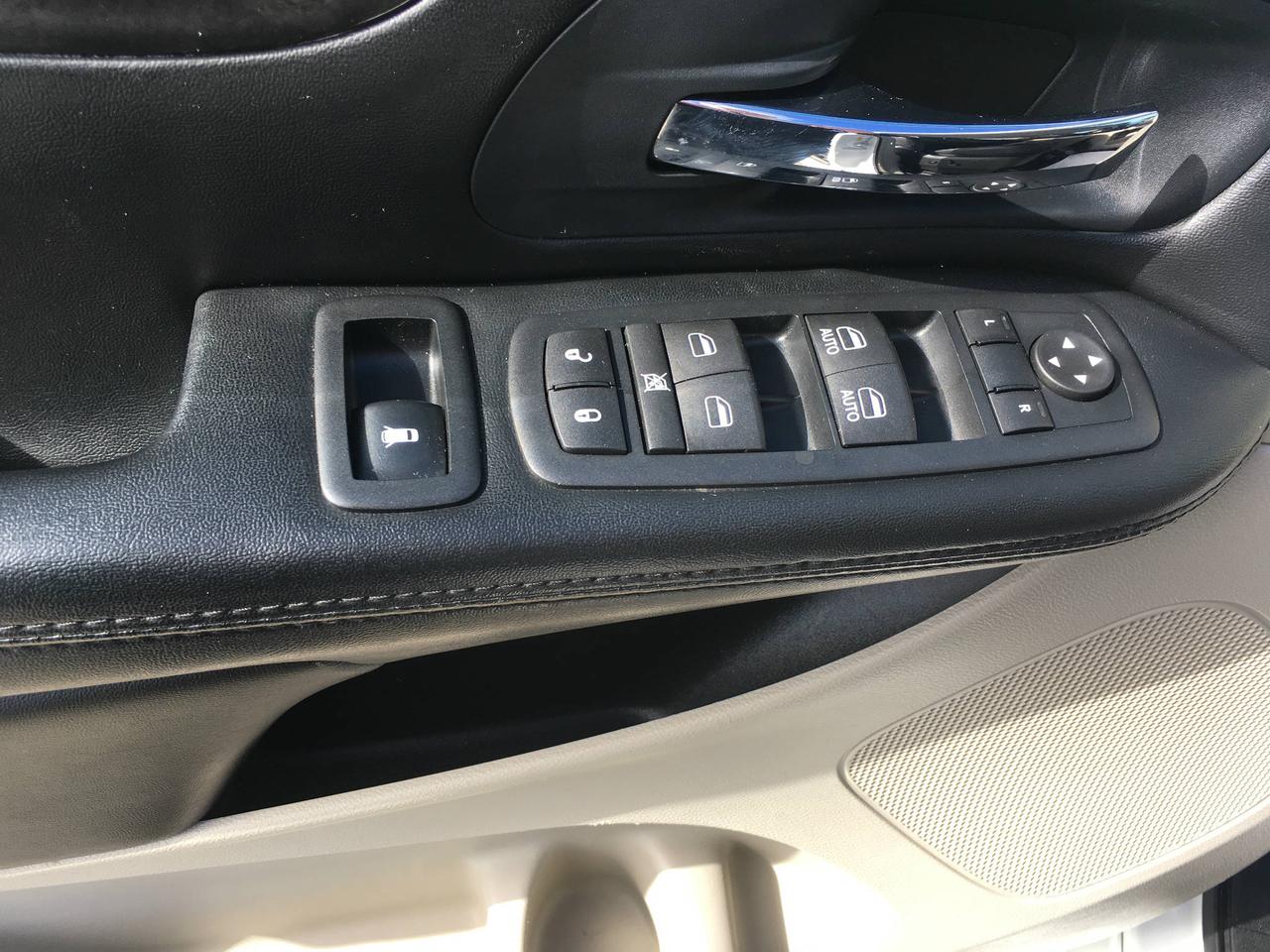 659989.11588359