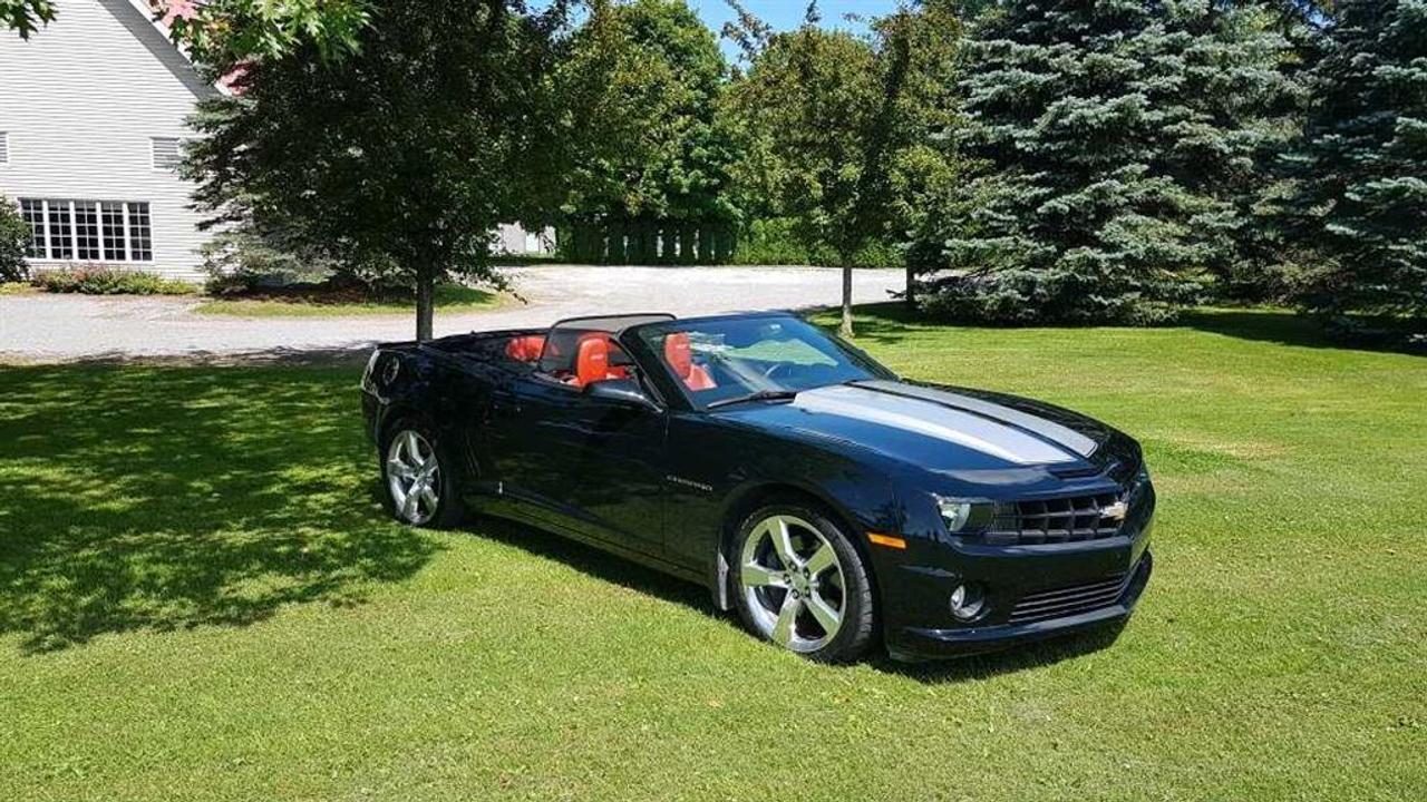 <a href=https://www.subarurivenord.com/occasion/Chevrolet-Camaro-2011.html>https://www.subarurivenord.com/occasion/Chevrolet-Camaro-2011.html</a>

Freins Brembo + Shifter Hurst + Cuir + Boston Acoustique 10 Haut-Parleurs + Visualisation tete haute + Sieges chauffants. Financement à partir de 4.25%