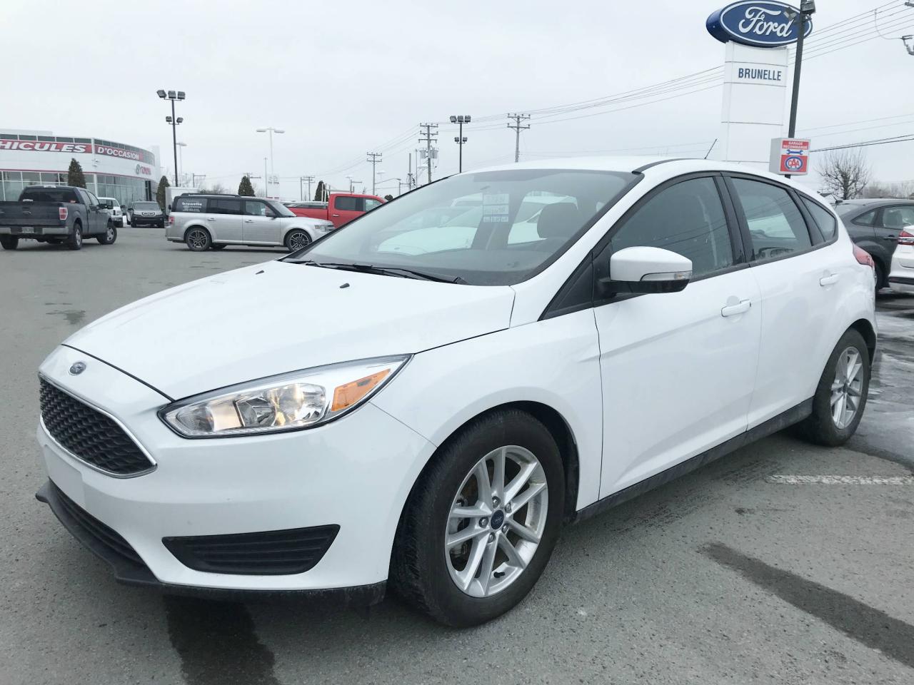 Used 2017 Ford Focus Hayon 5 portes SE for sale in St-Eustache, QC