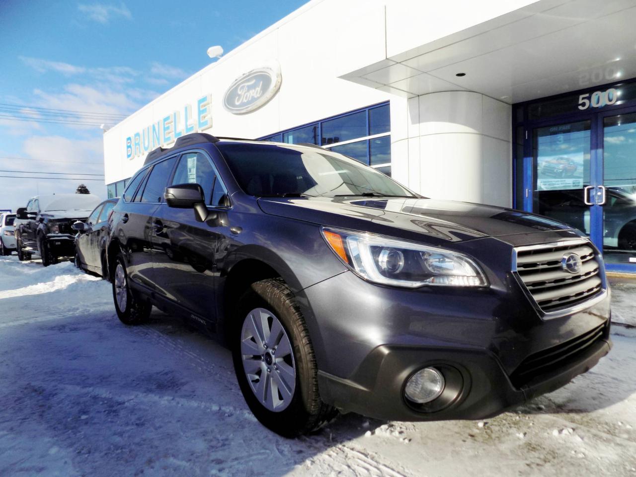 Used 2015 Subaru Outback 2.5i groupe Tourisme familiale 5 portes for sale in St-Eustache, QC