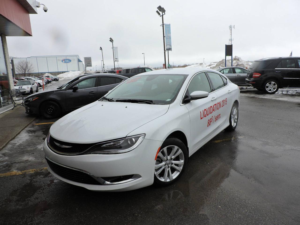 Used 2015 Chrysler 200 Berline 4 portes Limited, traction avant for sale in Vaudreuil-Dorion, QC