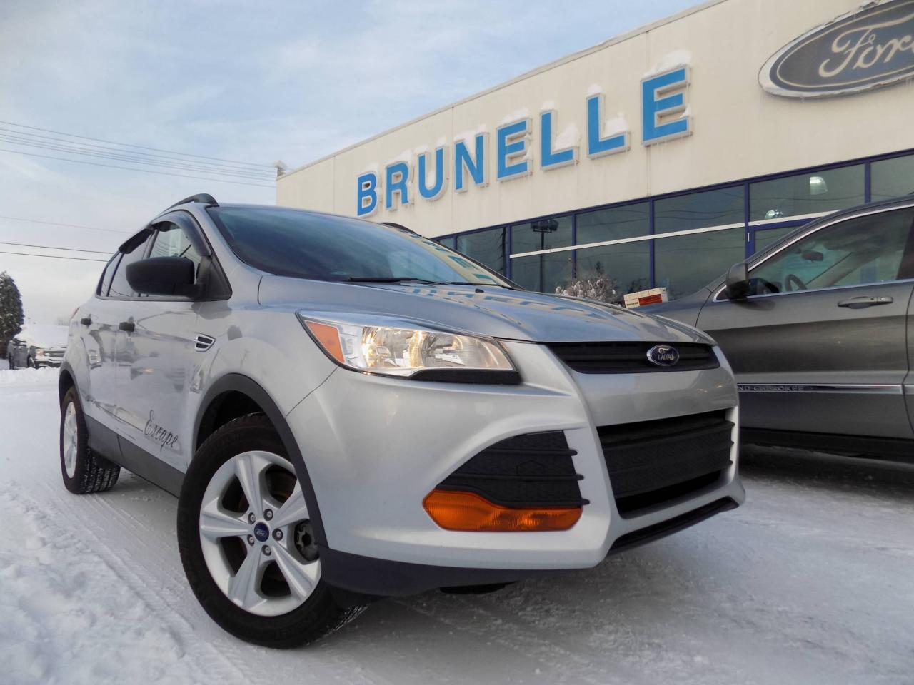 Used 2016 Ford Escape S 4WD Caméra de recul Mags 17 pouces for sale in St-Eustache, QC
