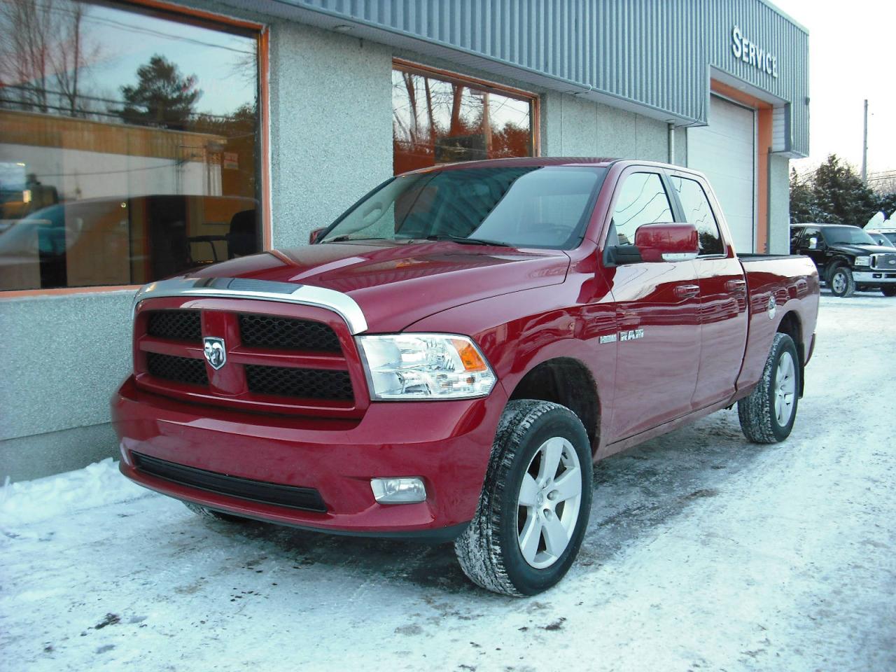 Used 2009 Dodge Ram 1500 Cabine quad 4RM Laramie for sale in Repentigny, QC