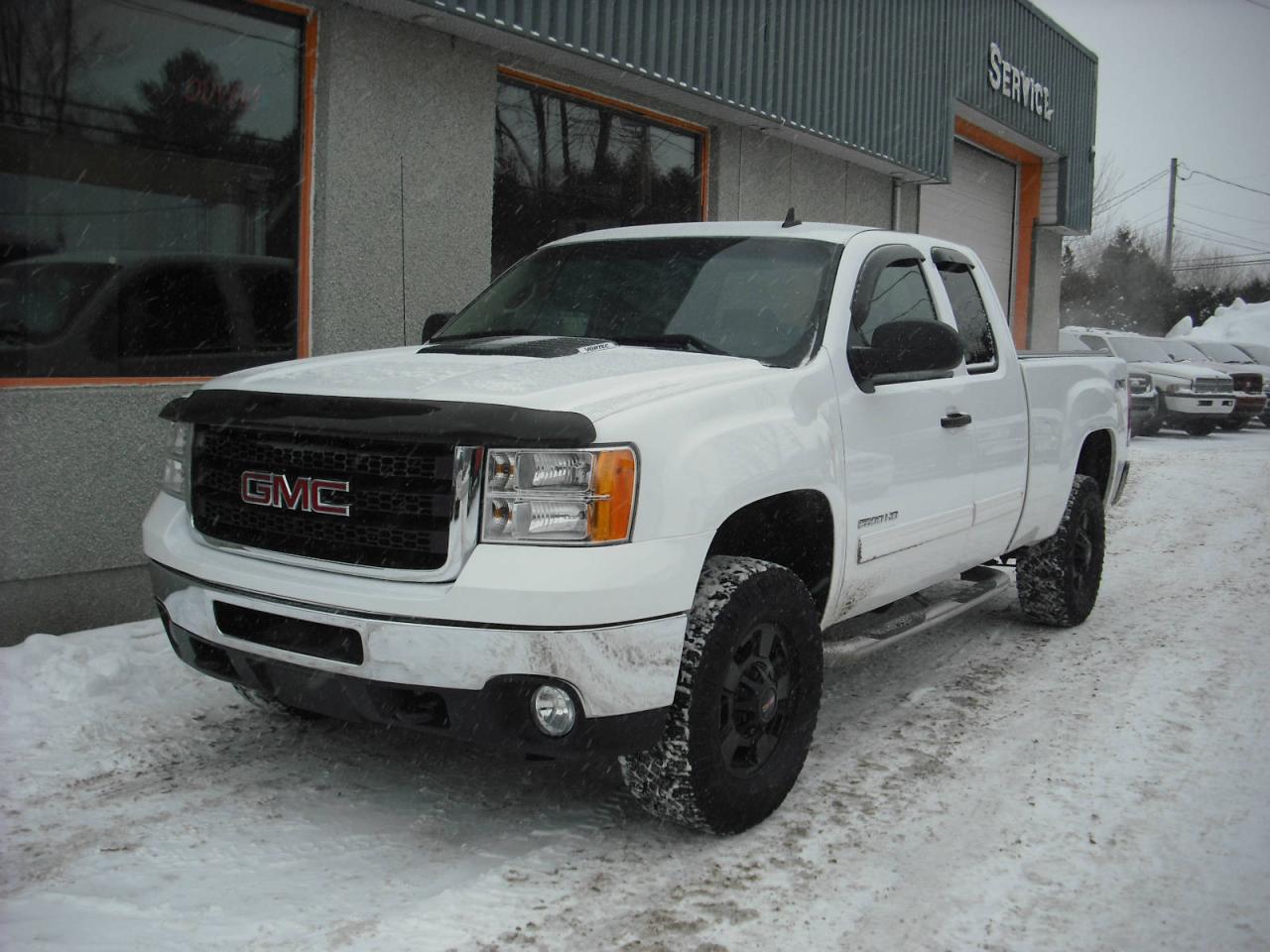 Used 2011 GMC Sierra 2500 4 RM, Cabine allongée, SLE for sale in Repentigny, QC